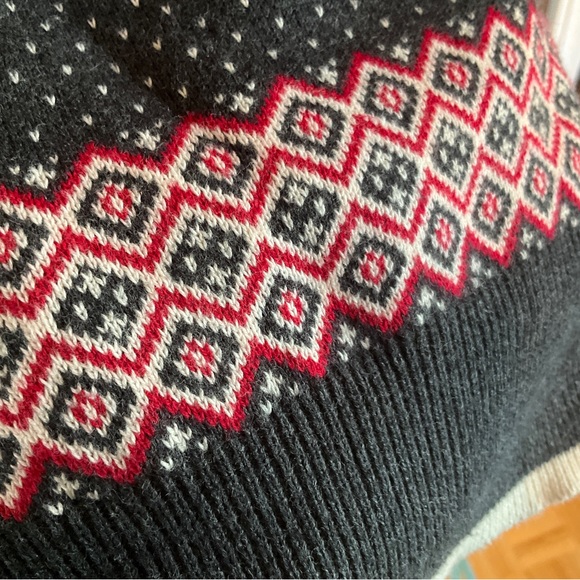 Aspen Winter Sweater - Picture 6 of 6